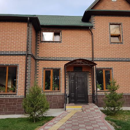 Mini Hotel Leila Almaty Exterior foto